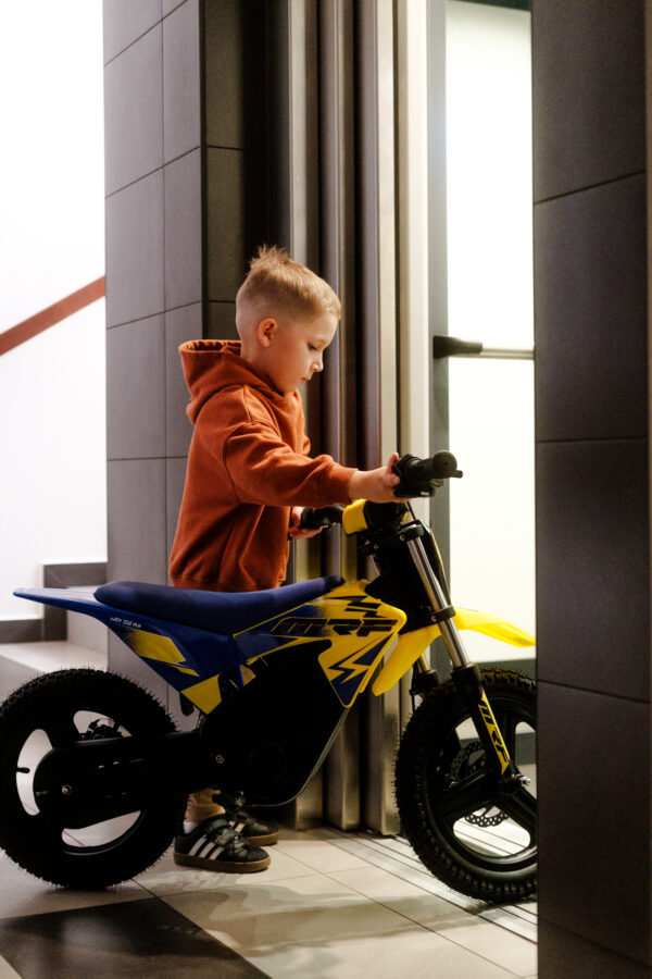 DSCF3498 Pit Bike MRF eJOY 350 MX