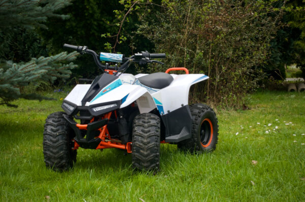 eA70 teren (4) Elektryczny quad eA70
