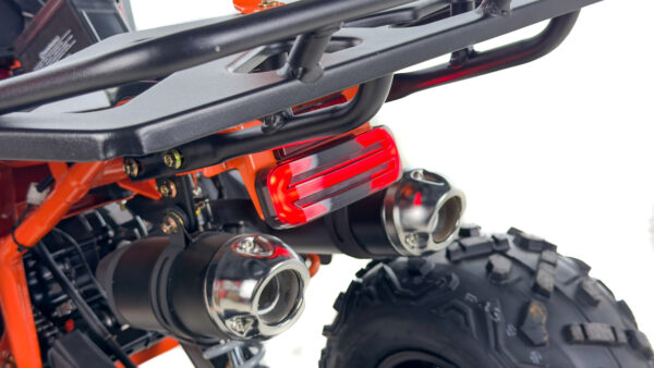 QUAD ASIX COMMANDER 125-31 ASIX COMMANDER 125 4T 8", 1+R / 3+R, E-START + ALU + HAK(3+R) + LISTWA LED