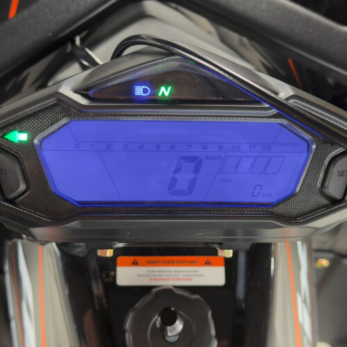 QUAD ASIX COMMANDER 125-35 ASIX COMMANDER 125 4T 8", 1+R / 3+R, E-START + ALU + HAK(3+R) + LISTWA LED