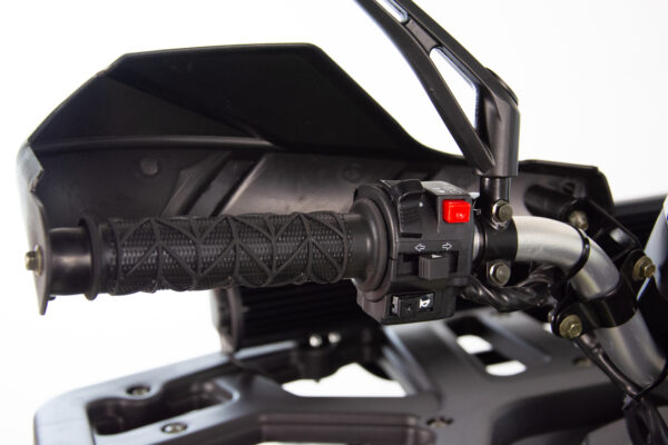 ASIX RANGER 200 4T 10", 1+R, E-START + HAK + LISTWA LED