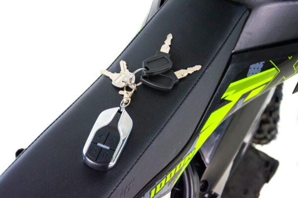 XTR e-702 S 800W 10/10", AUTO, 36V